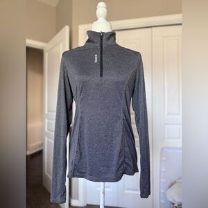 Reebok Half Zip Up Sweatshirt size Medium
